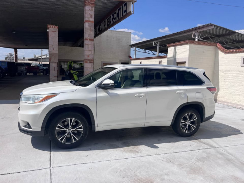 Toyota Highlander XLE 2016
