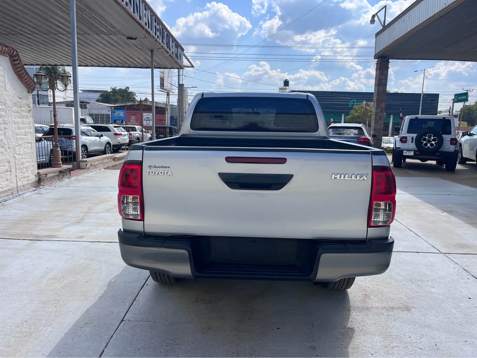 Toyota Hilux SR DOBLE CABINA 2019