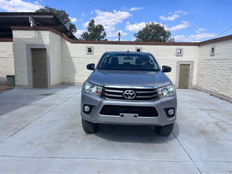 Toyota Hilux SR DOBLE CABINA 2019