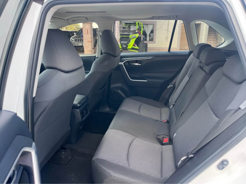 Toyota RAV4 XLE 2019