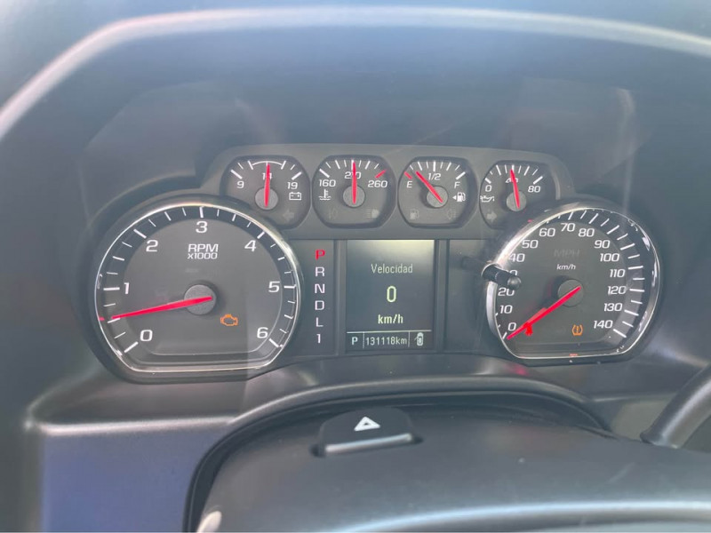 Chevrolet Silverado 2500 SUPER CAB 8 BIRLOS 2017