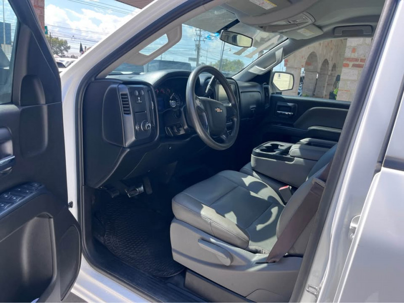 Chevrolet Silverado 2500 SUPER CAB 8 BIRLOS 2017