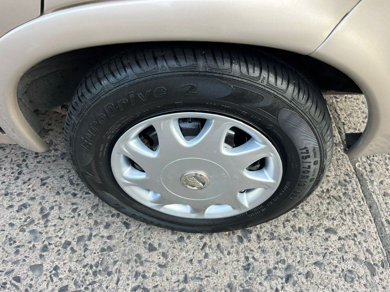 Chevrolet Chevy monza 2000