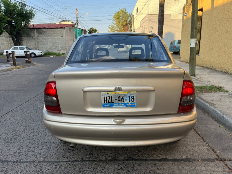 Chevrolet Chevy monza 2000