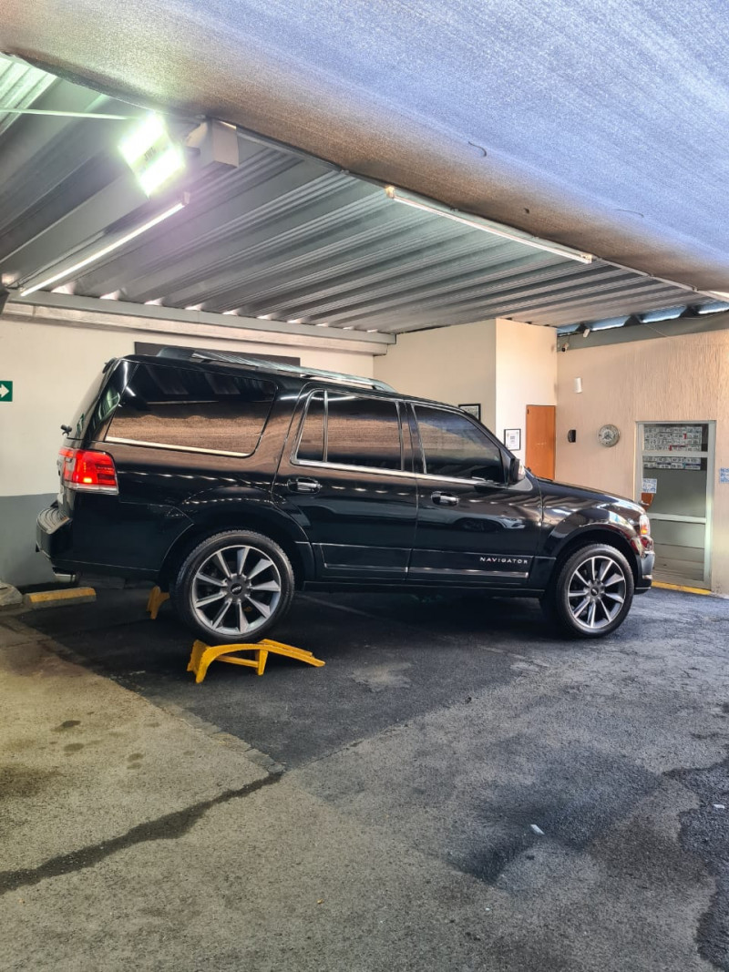 Lincoln Navigator Reserve 2017