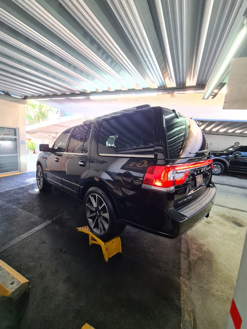 Lincoln Navigator Reserve 2017