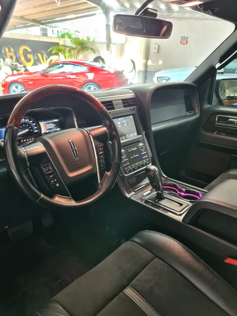 Lincoln Navigator Reserve 2017