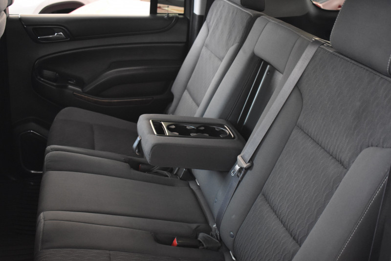 Chevrolet Suburban LS 2015