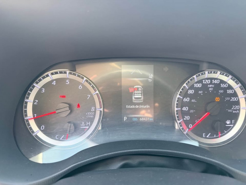 Toyota Highlander LE 2021