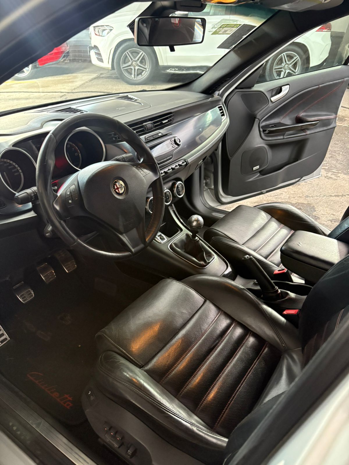 Alfa Romeo Giulietta Giulietta Quadrifoglio 2014