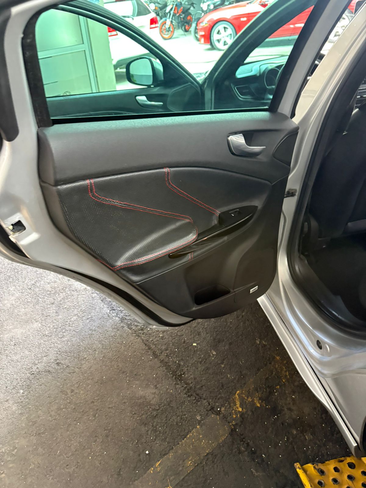 Alfa Romeo Giulietta Giulietta Quadrifoglio 2014