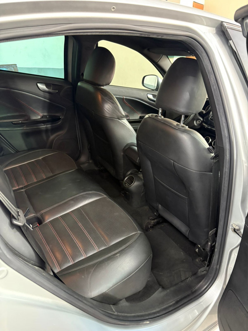 Alfa Romeo Giulietta Giulietta Quadrifoglio 2014