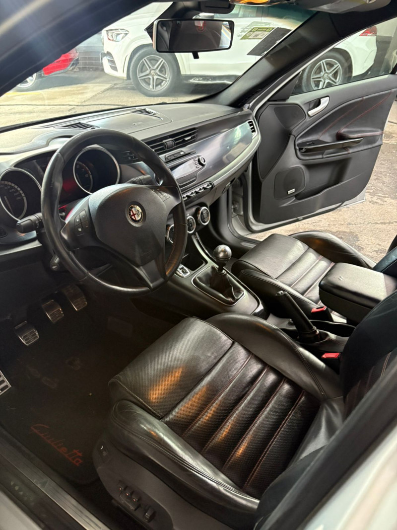 Alfa Romeo Giulietta Giulietta Quadrifoglio 2014