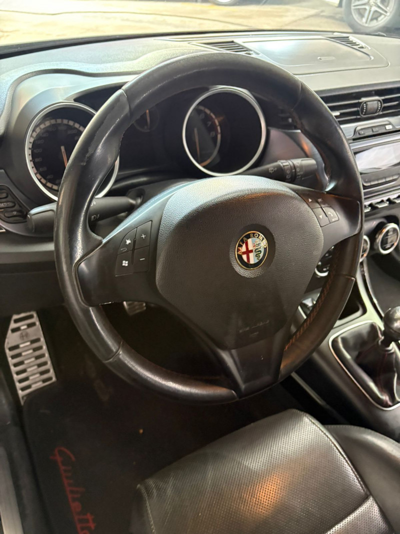 Alfa Romeo Giulietta Giulietta Quadrifoglio 2014