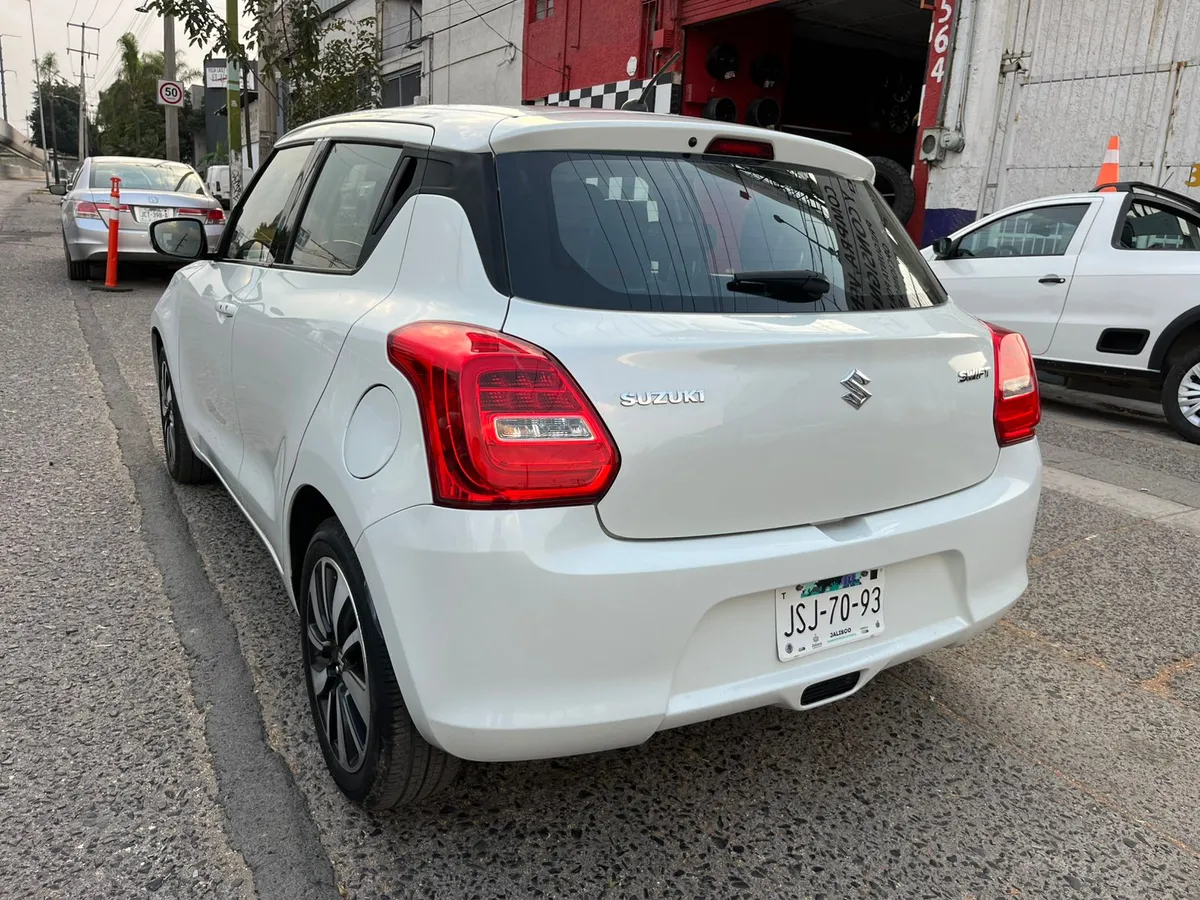 Suzuki Swift HB GLS 2020