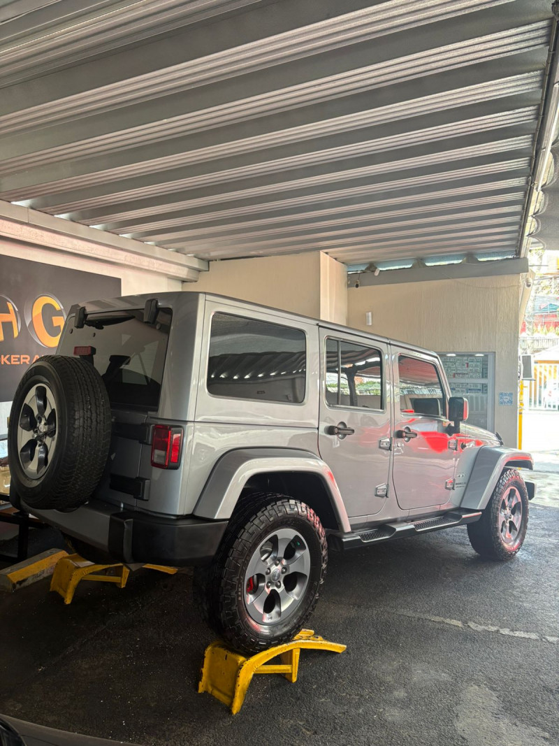 Jeep Wrangler Sahara 2016