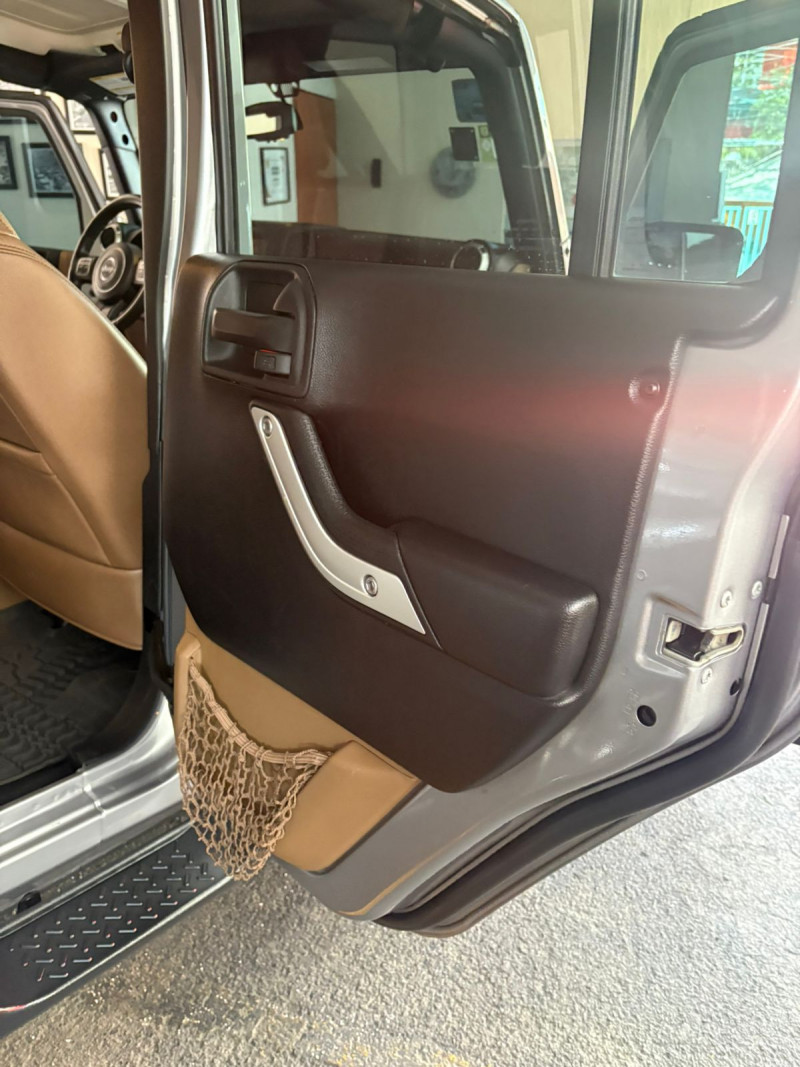 Jeep Wrangler Sahara 2016