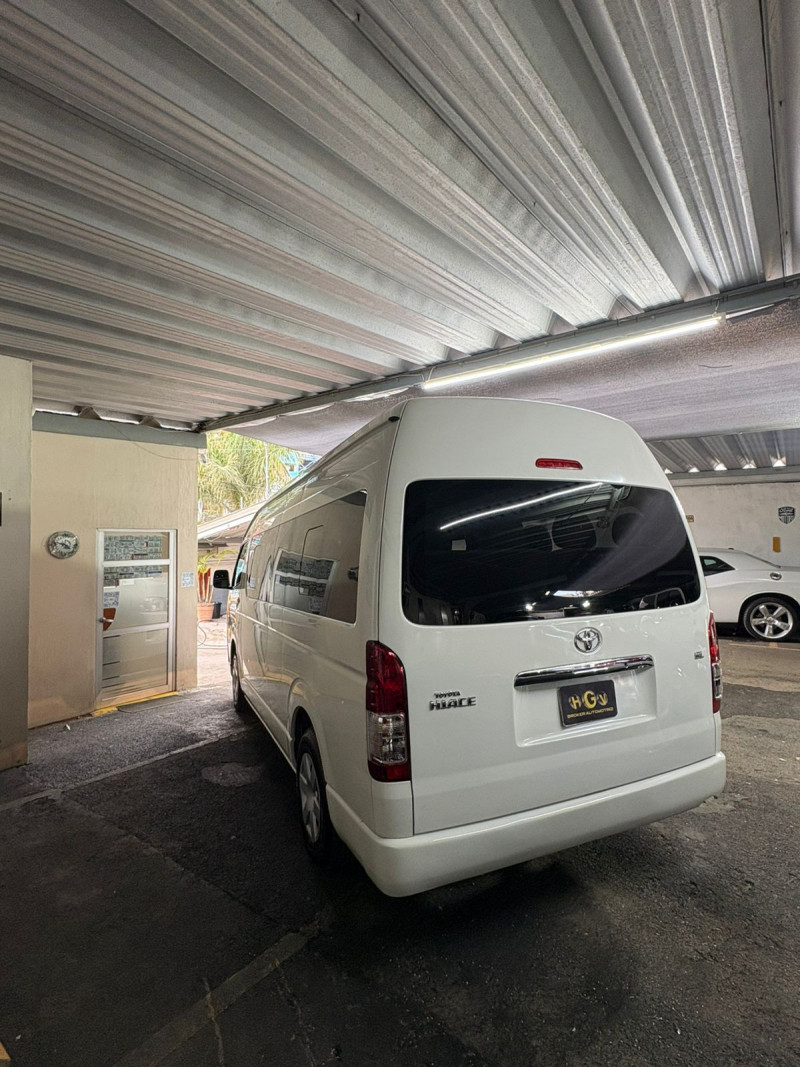 Toyota Hiace GL 2015
