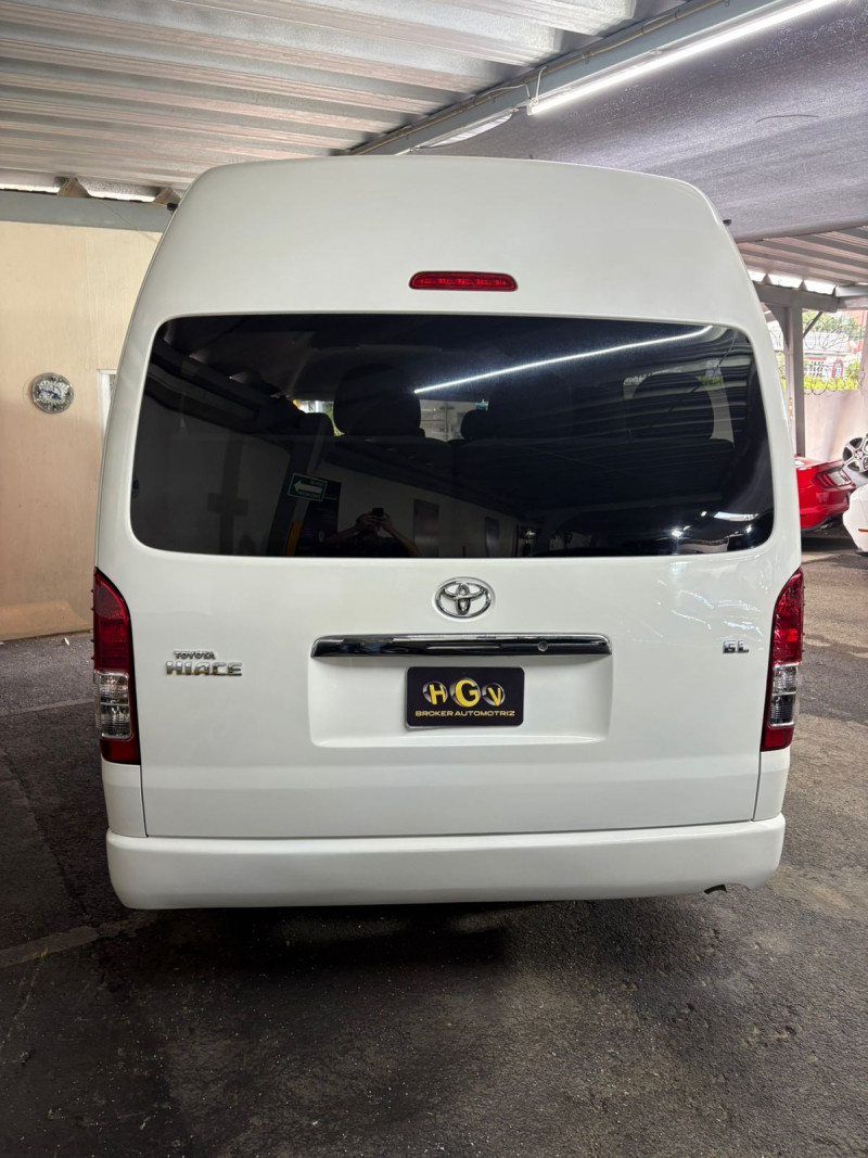 Toyota Hiace GL 2015