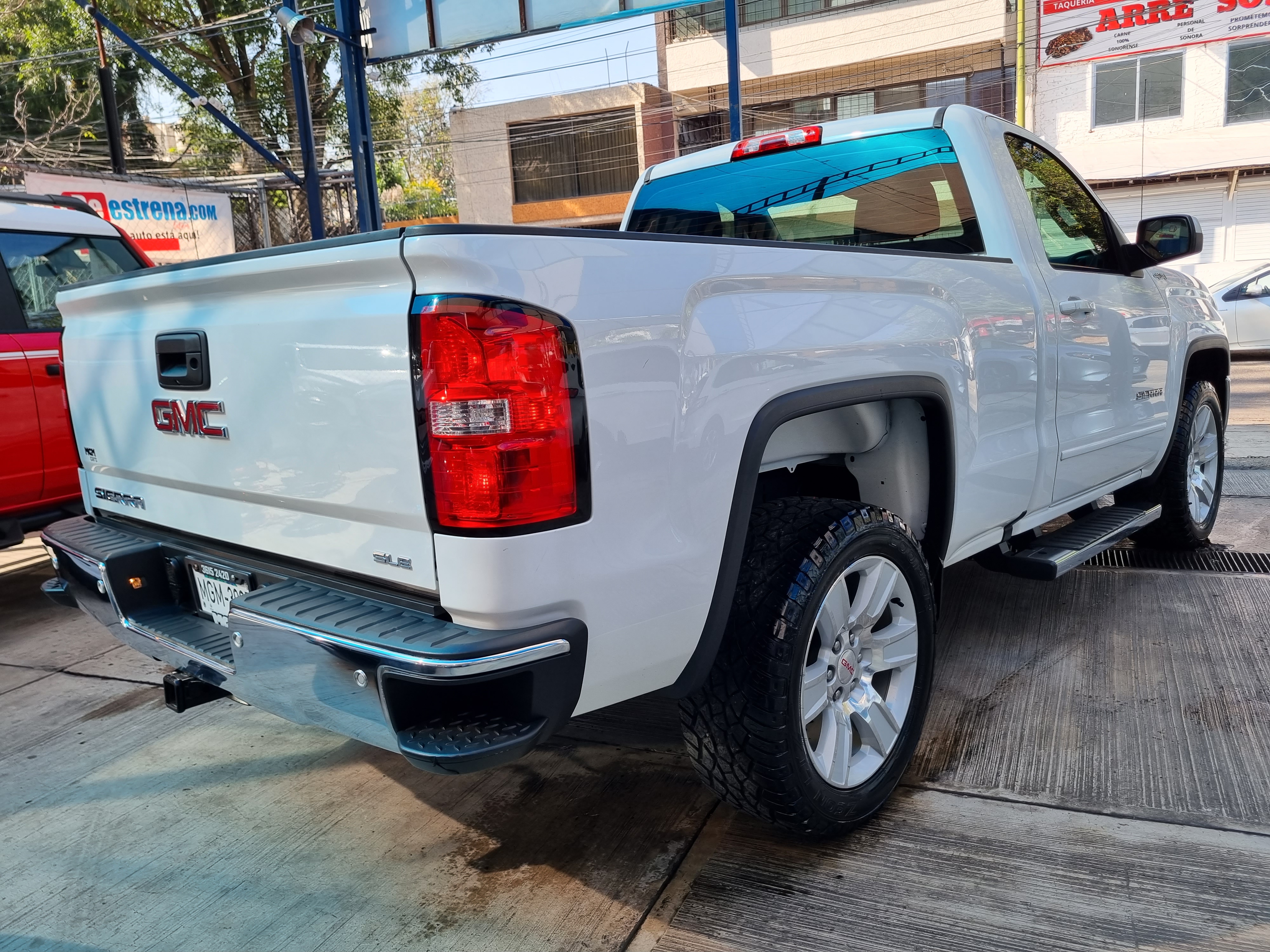 GMC Sierra SLE 4x4 2018