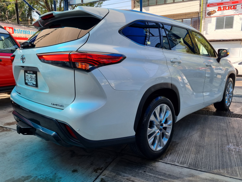 Toyota Highlander Limited 2021