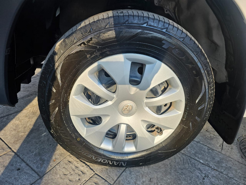 Toyota Hilux chasi cabina 2023