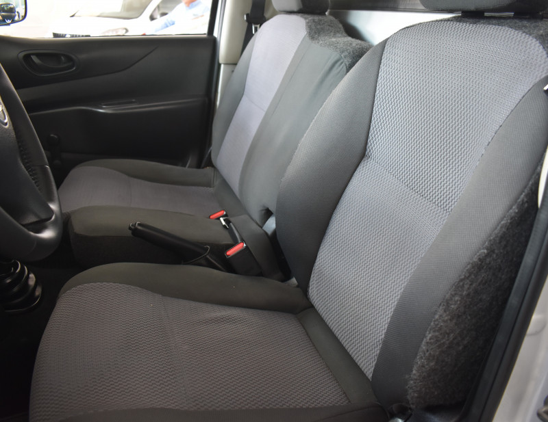 Nissan Np300 CHASIS CABINA  DH AC 2018