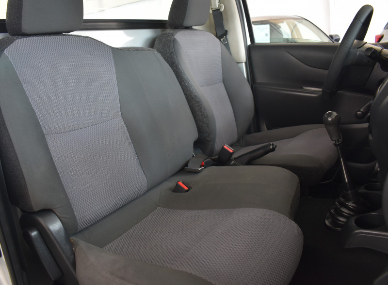 Nissan Np300 CHASIS CABINA  DH AC 2018