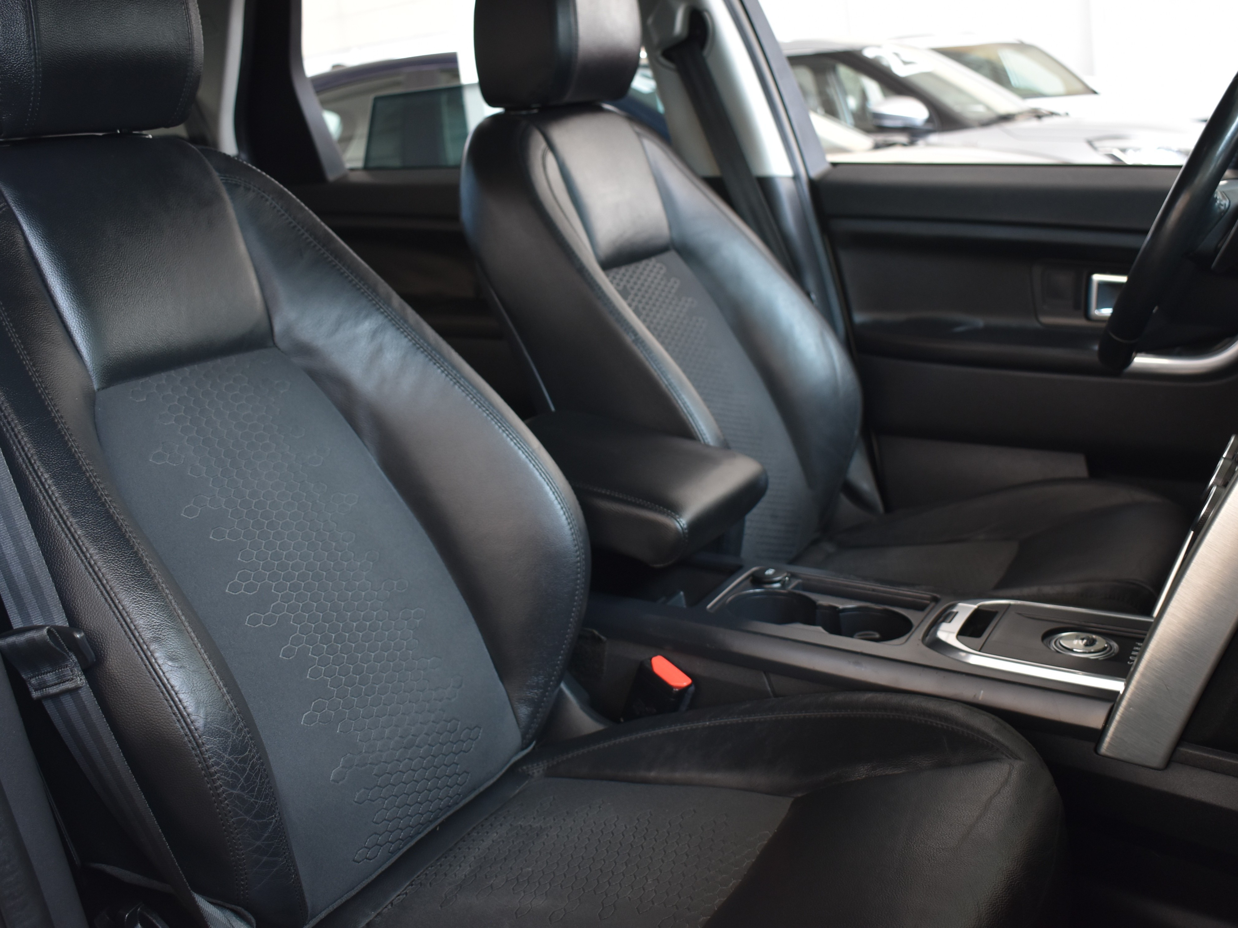 Land Rover Discovery SE 2015