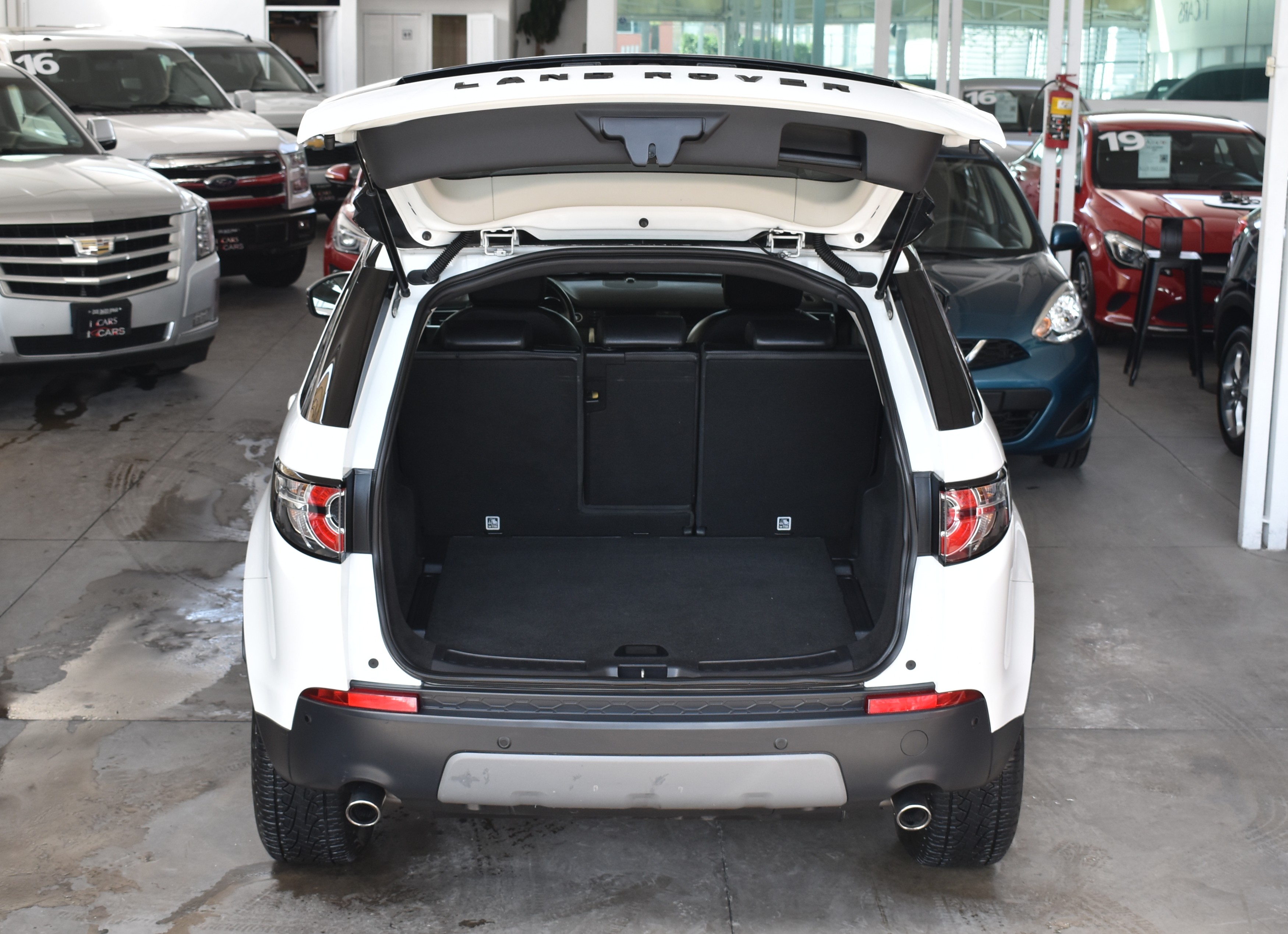 Land Rover Discovery SE 2015