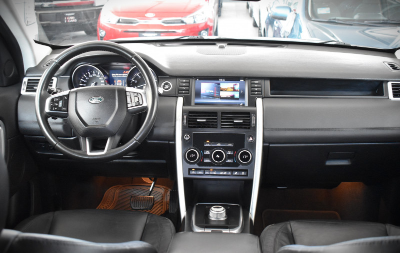 Land Rover Discovery SE 2015