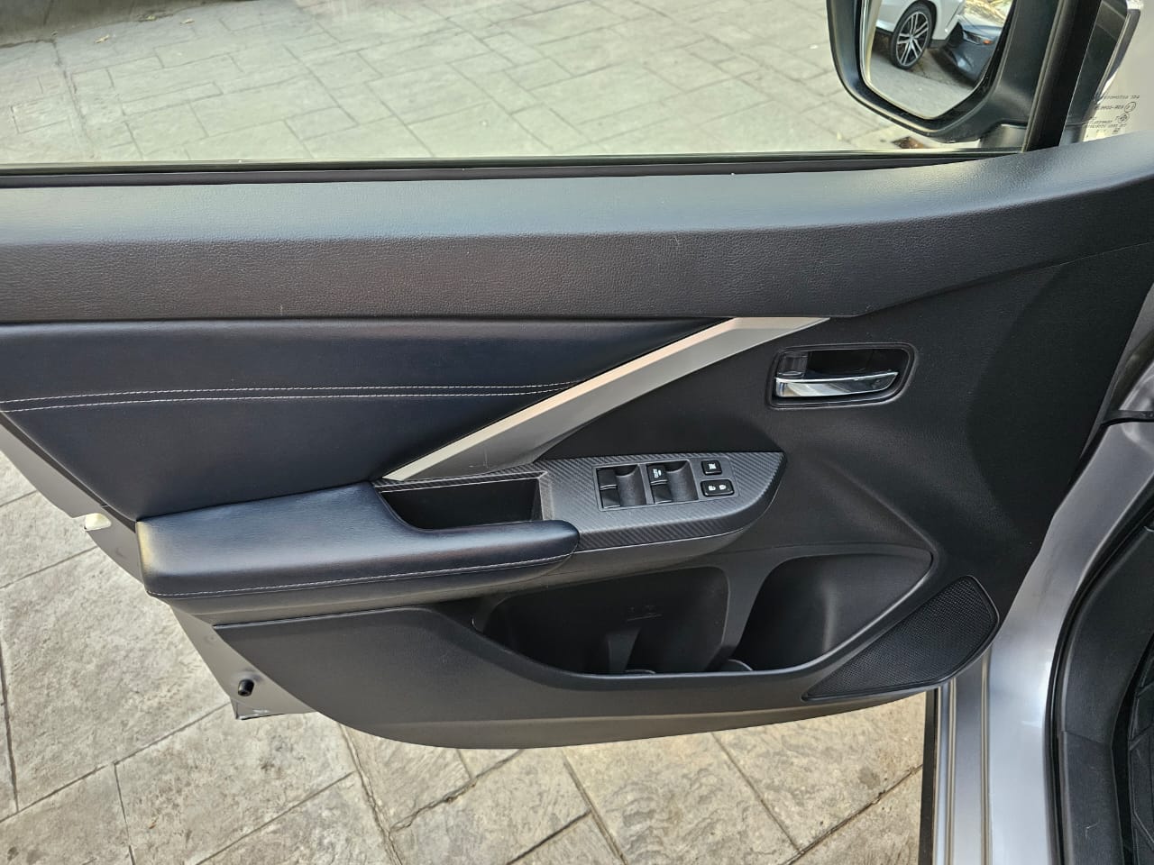 Mitsubishi Xpander CROSS 2024