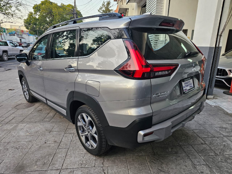 Mitsubishi Xpander CROSS 2024
