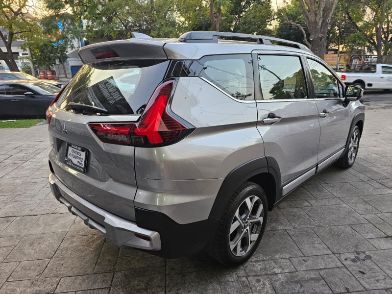 Mitsubishi Xpander CROSS 2024