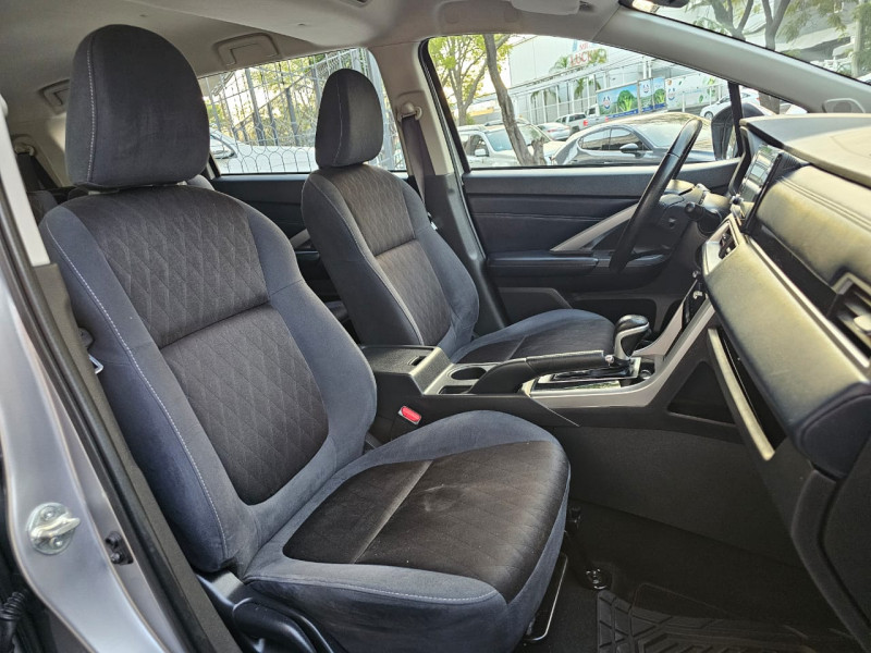 Mitsubishi Xpander CROSS 2024