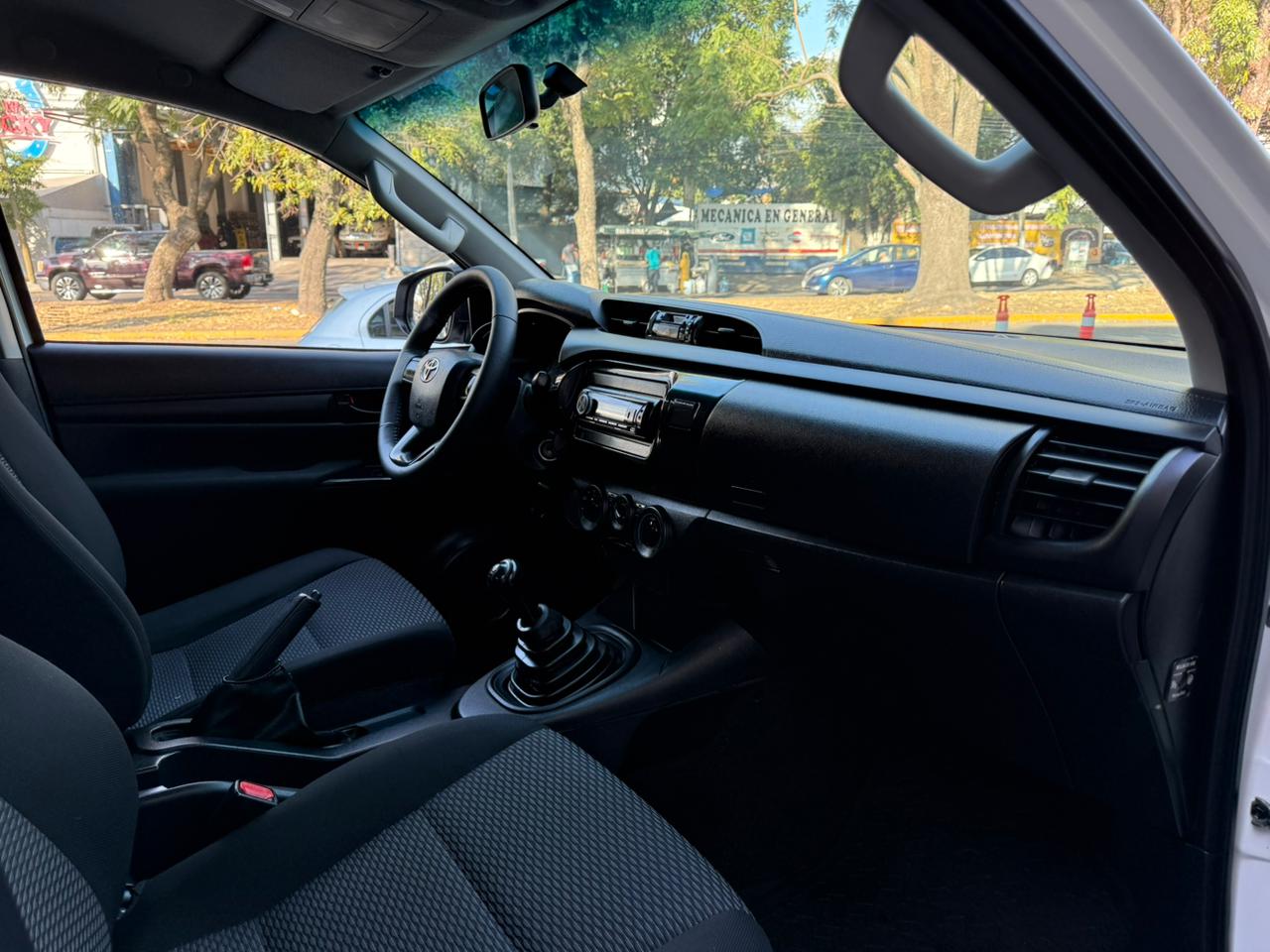 Toyota Hilux DOBLE BASE 2018