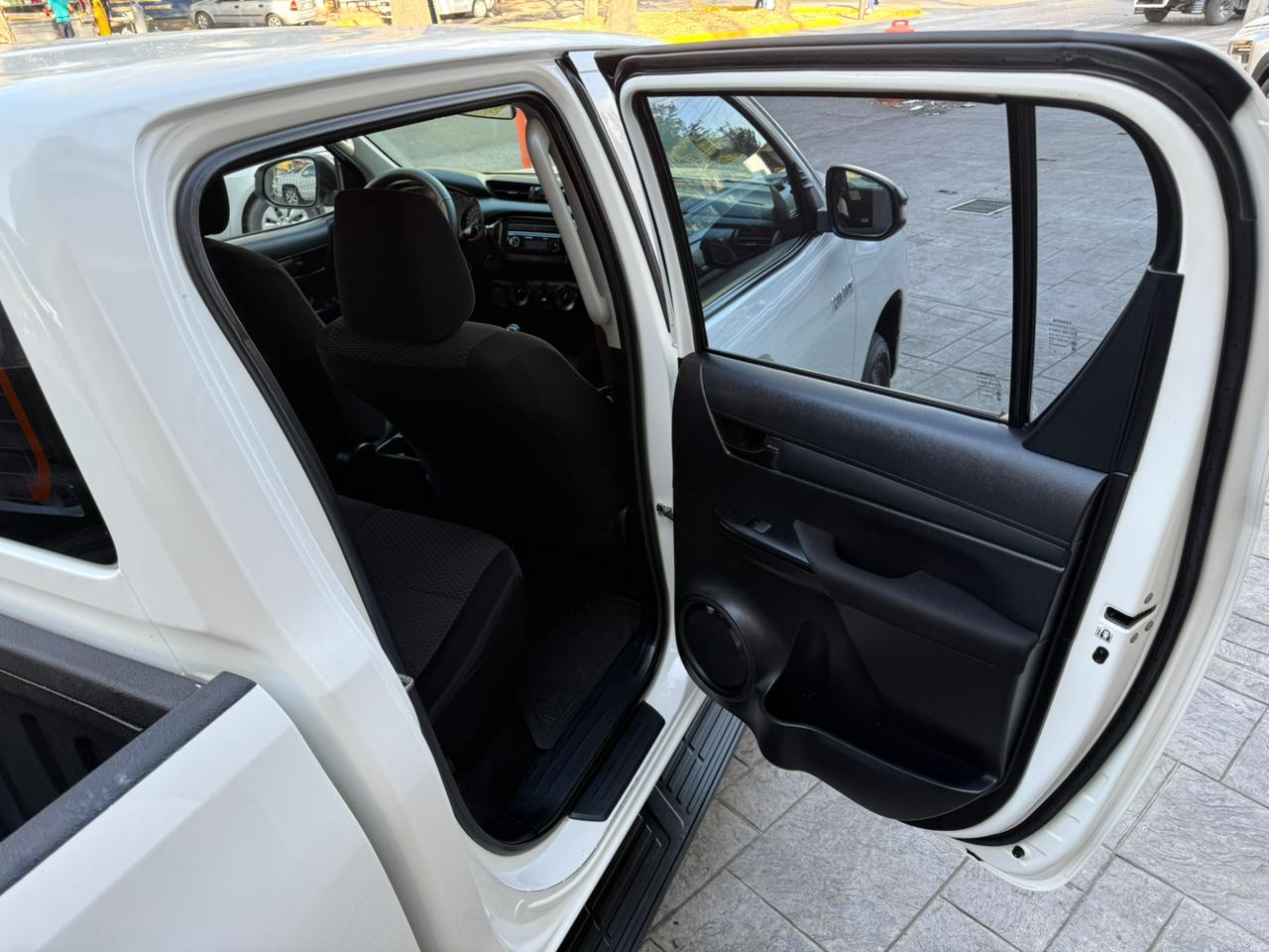 Toyota Hilux DOBLE BASE 2018
