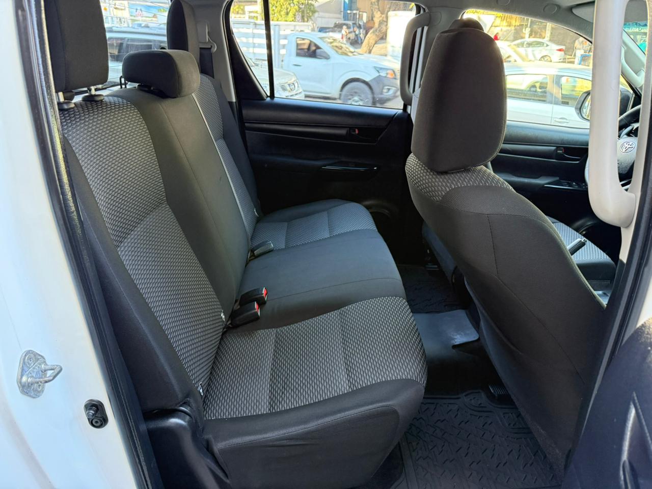 Toyota Hilux DOBLE BASE 2018