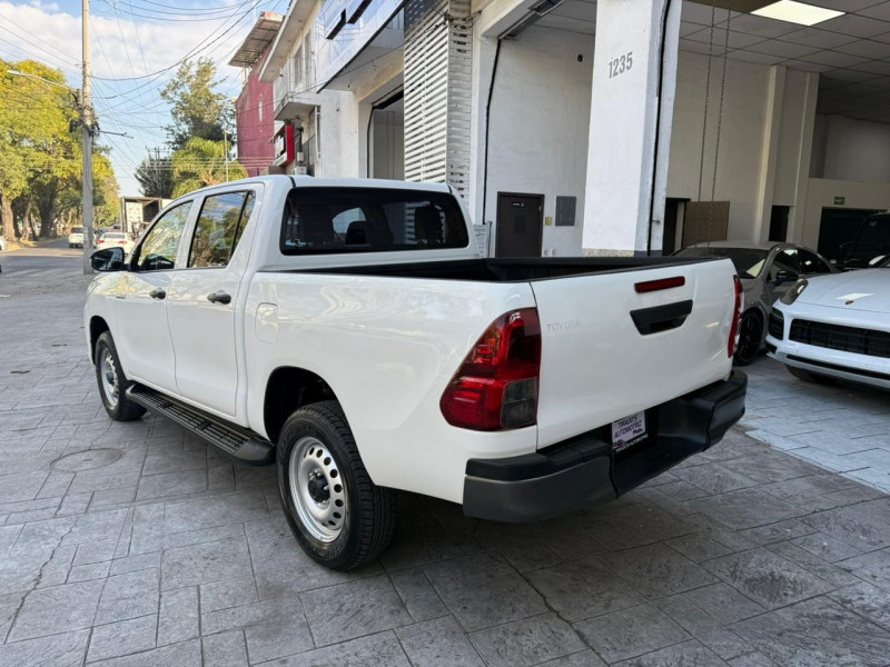 Toyota Hilux DOBLE BASE 2018