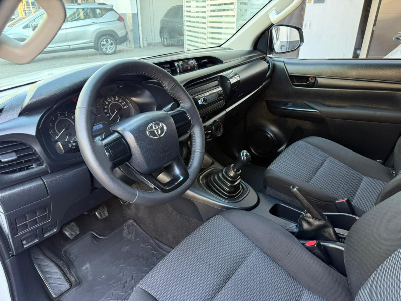 Toyota Hilux DOBLE BASE 2018