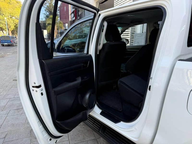 Toyota Hilux DOBLE BASE 2018