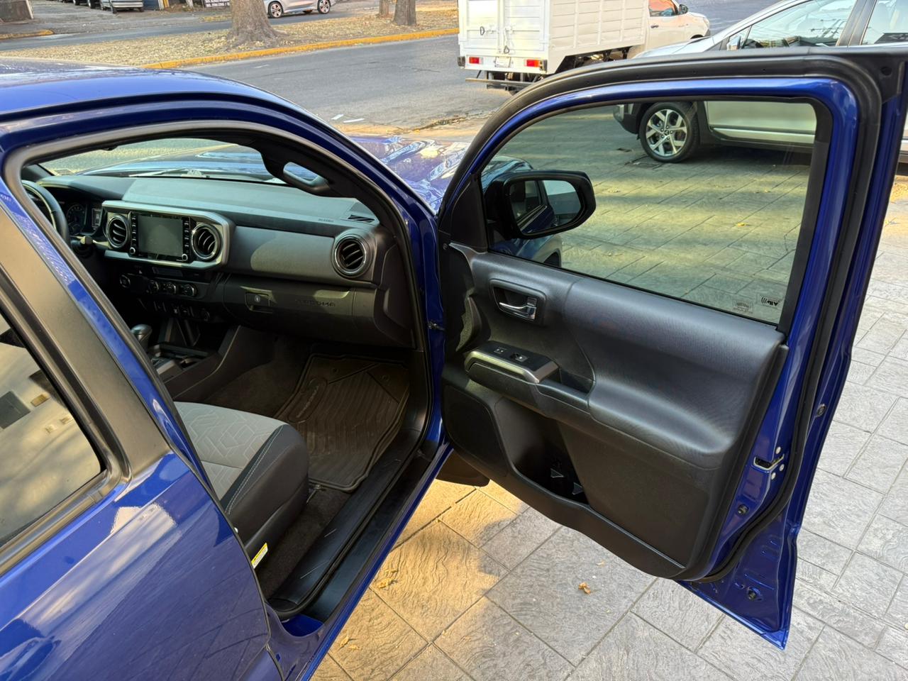 Toyota Tacoma SPORT 4x2 v6 2022