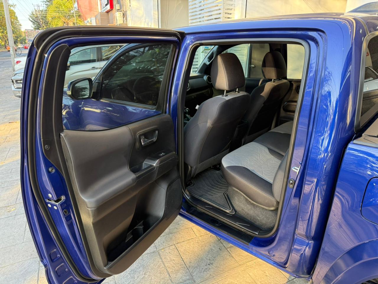 Toyota Tacoma SPORT 4x2 v6 2022