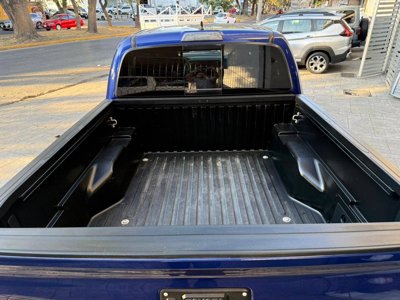 Toyota Tacoma SPORT 4x2 v6 2022