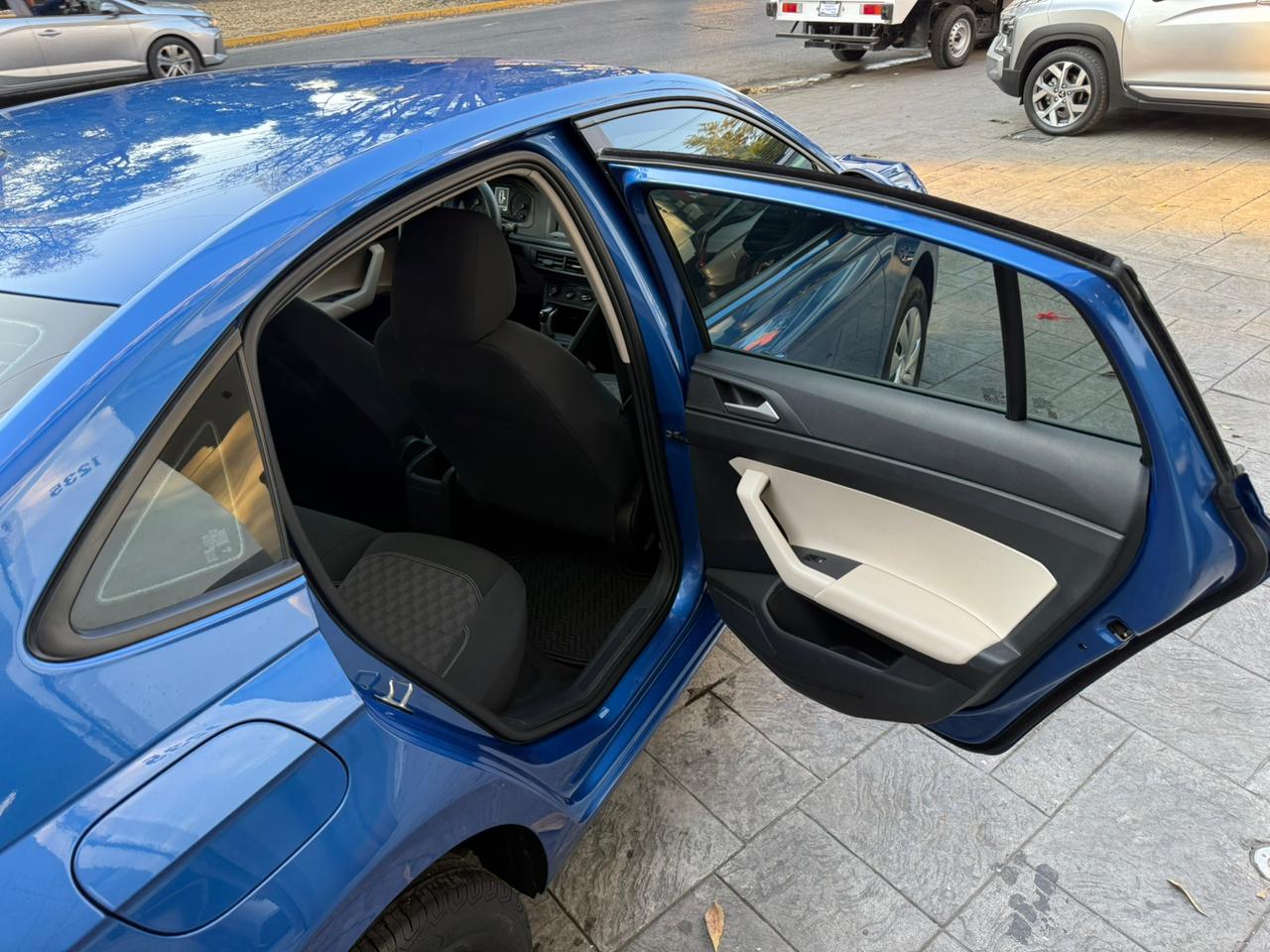 Volkswagen Virtus TRENDLINE 2023