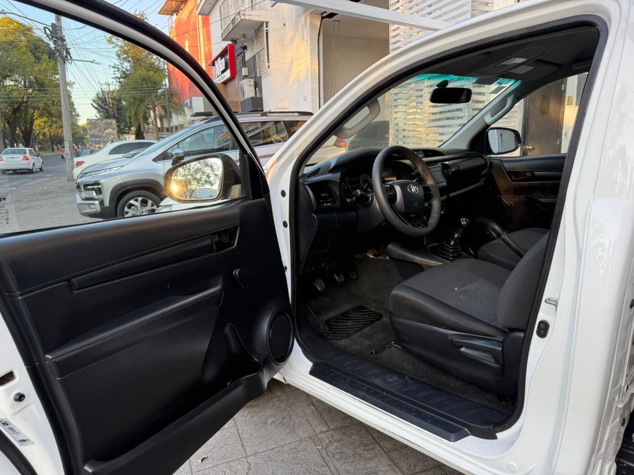 Toyota Hilux ESTACAS 2022