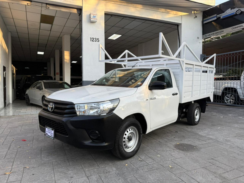 Toyota Hilux ESTACAS 2022