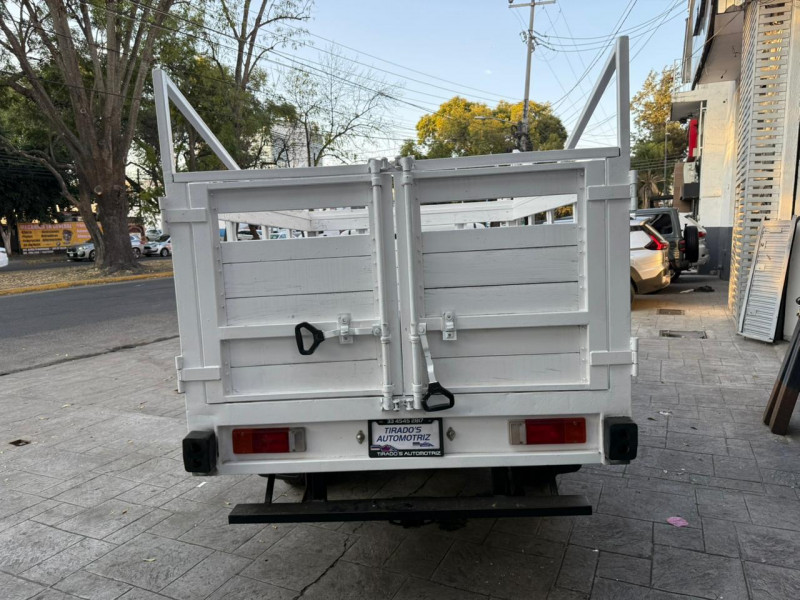 Toyota Hilux ESTACAS 2022