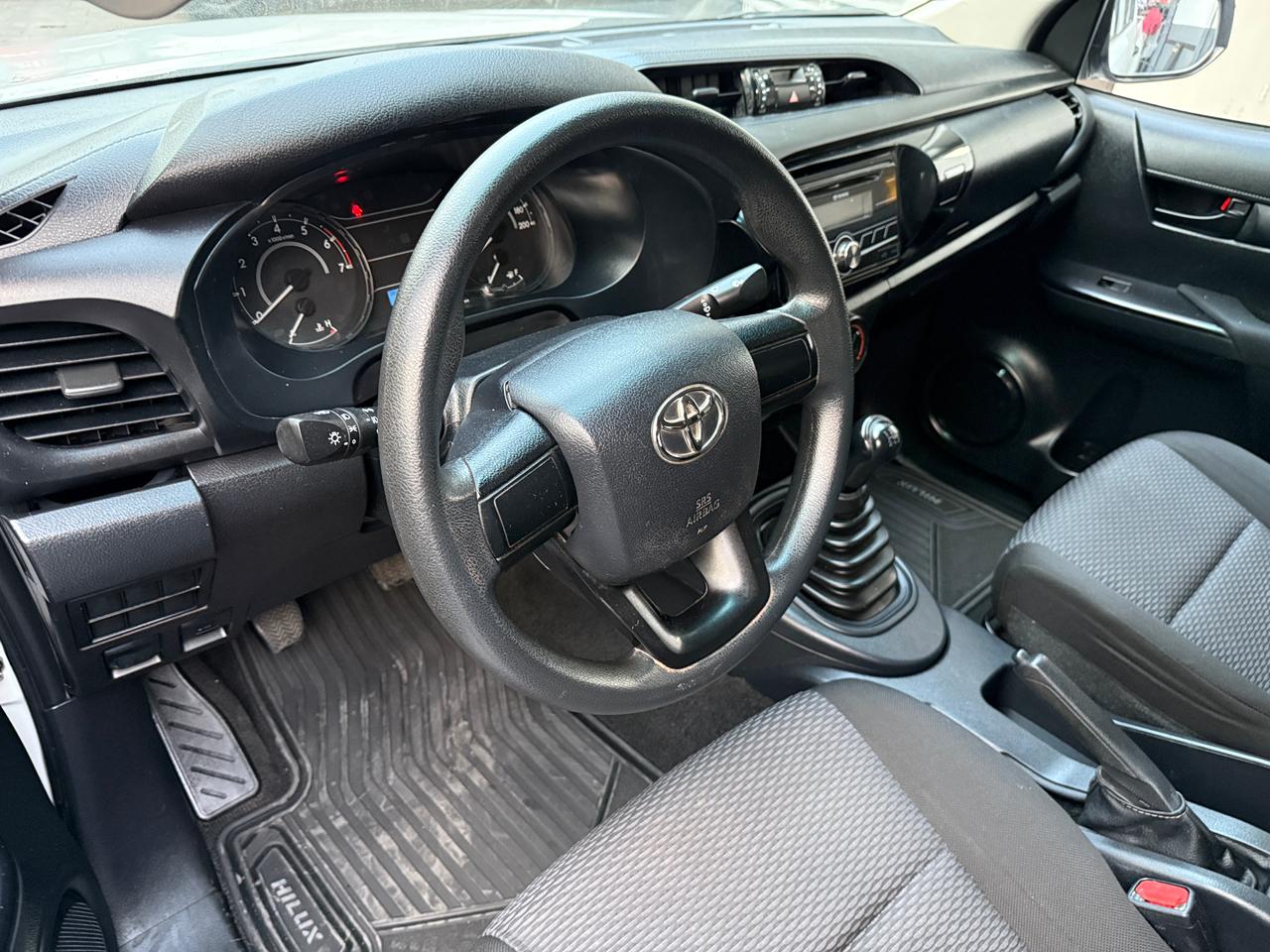 Toyota Hilux sr 2020