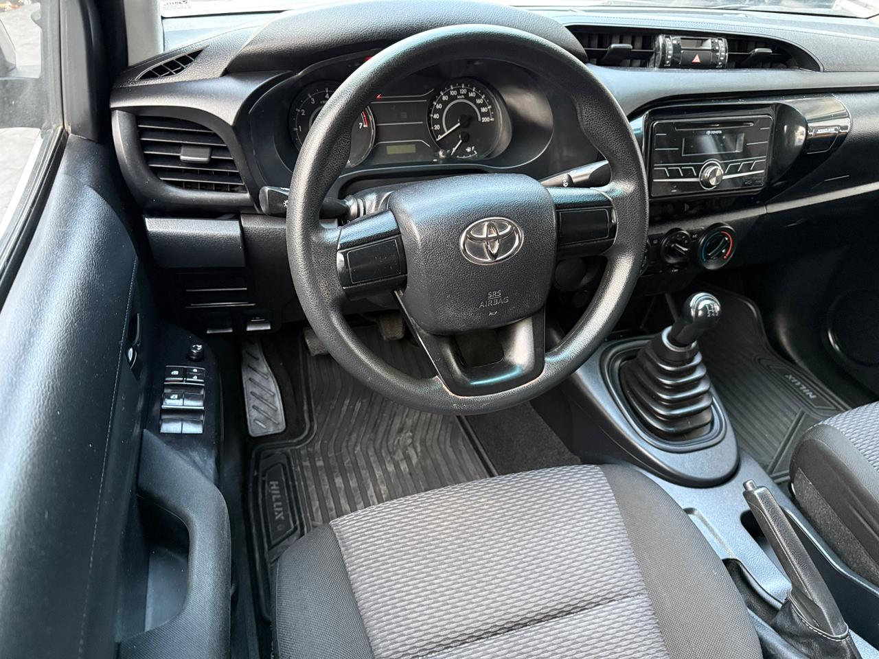 Toyota Hilux sr 2020